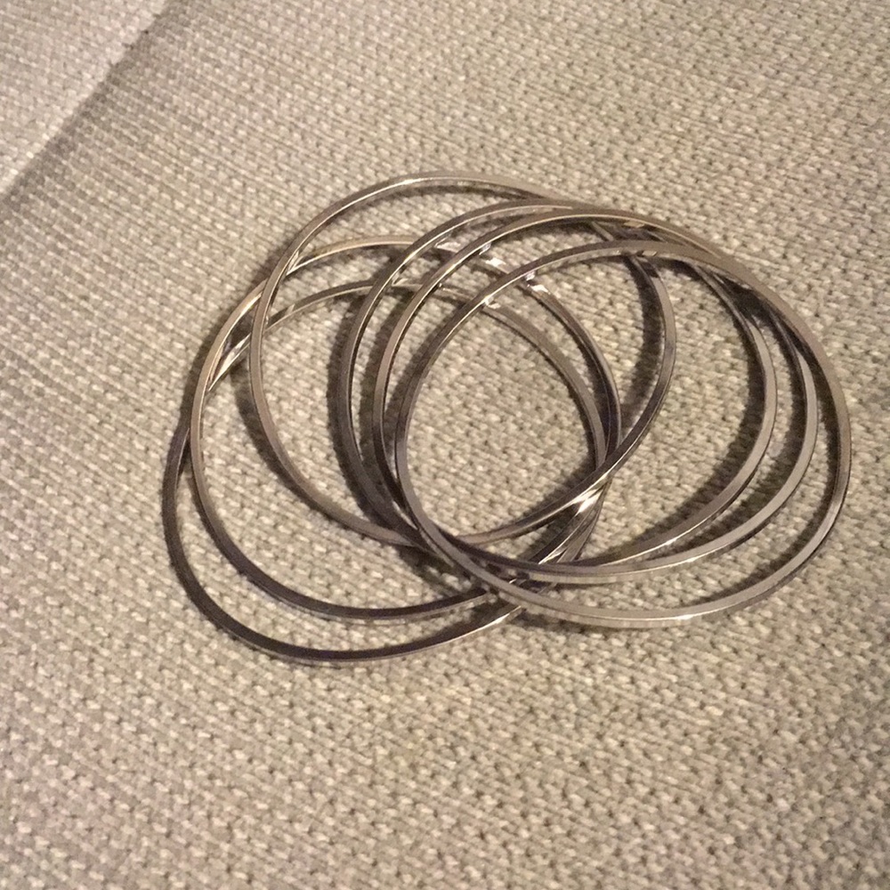 Wavy silver bracelets - Picture 4 of 4